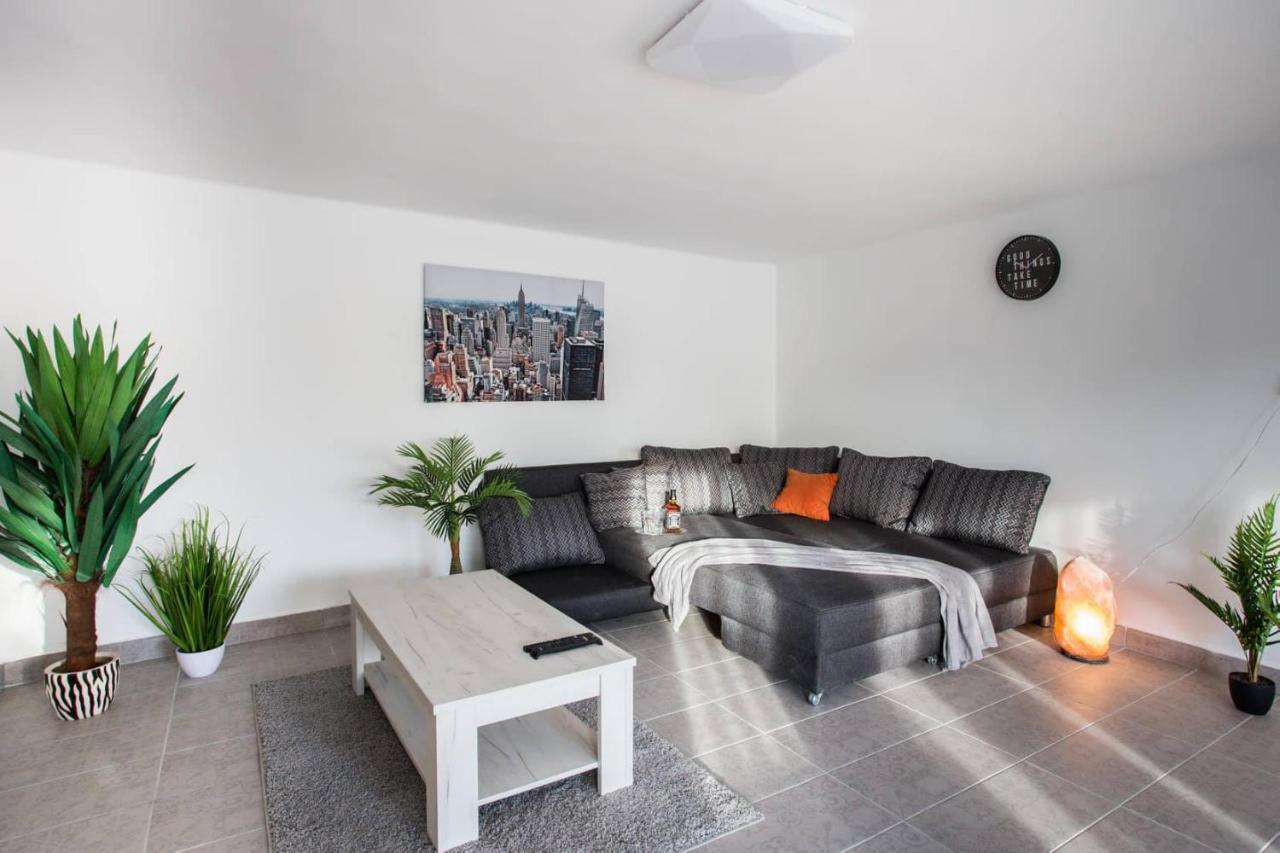 Csigahaz Apartman Pécs Exterior foto