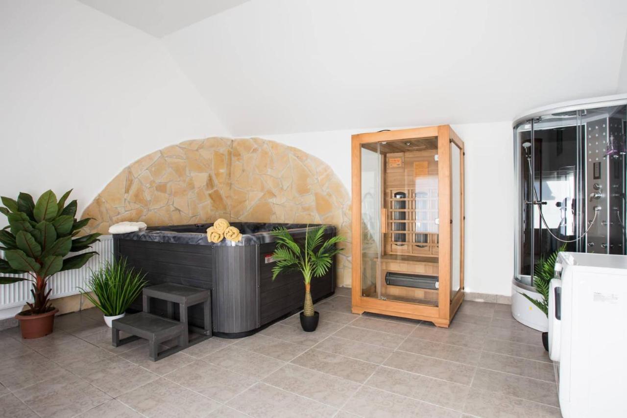 Csigahaz Apartman Pécs Exterior foto