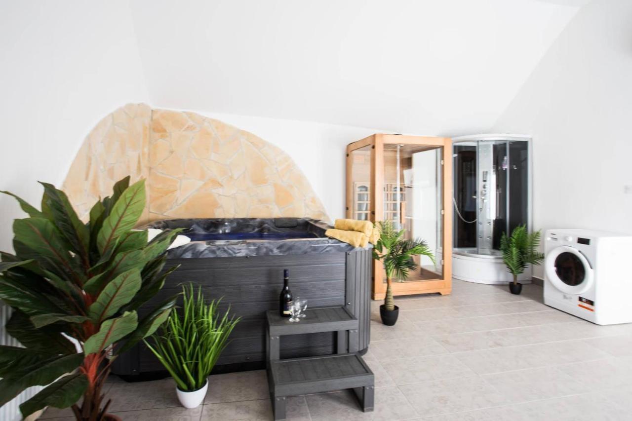 Csigahaz Apartman Pécs Exterior foto